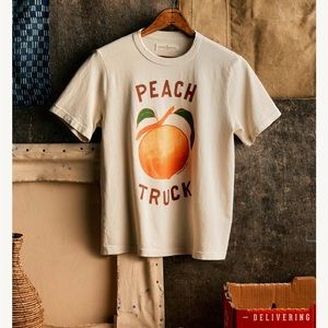 imogene + willie “the peach truck tee” 🍑